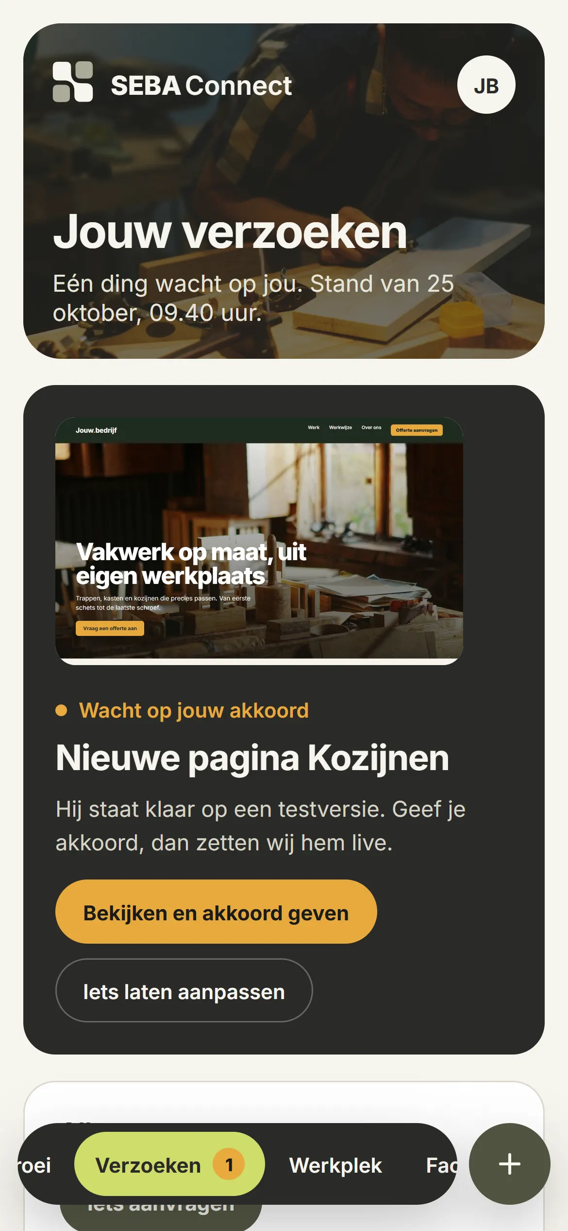 Het verzoekenscherm van het klantportaal: een nieuwe pagina wacht op akkoord, met daaronder alle aanvragen en hun status.